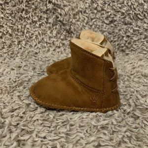 BearPaw infant booties